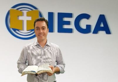 Pr Carlos Eduardo (Gu)